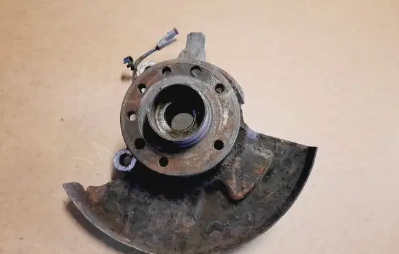 Opel Vectra C Front wheel hub spindle knuckle