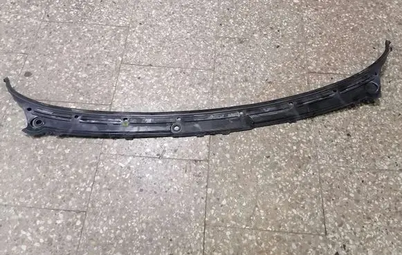 BMW X5 E70 Wiper trim 15671610