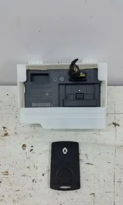 Renault Clio IV Ignition key card reader 8200125077