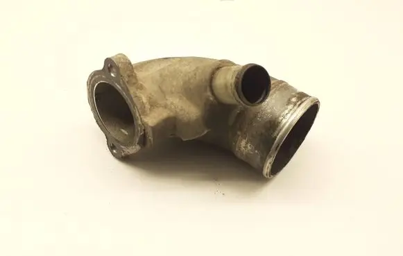 Coolant pipe/hose