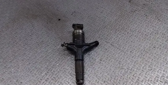 Subaru Forester SH Fuel injector 16613AA030