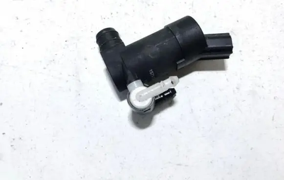 Ford Mondeo Mk III Windscreen/windshield washer pump 1s7117k624fe 1s71-17k624-fe