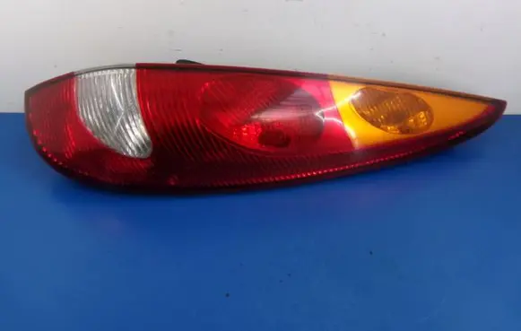 Nissan Almera Tino Rear/tail lights 26550-BU200