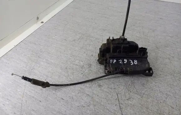 Renault Clio III Front door lock 300125E