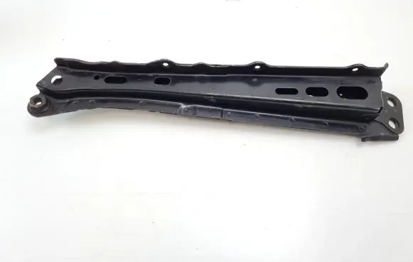 Toyota Verso Radiator support slam panel bracket 