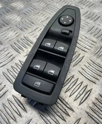 BMW 1 F20 F21 Electric window control switch 9208110