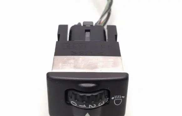 Suzuki Grand Vitara II Headlight level height control switch 32932074