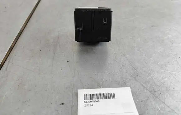 Lexus RX 450H Hand brake release handle 8439048060