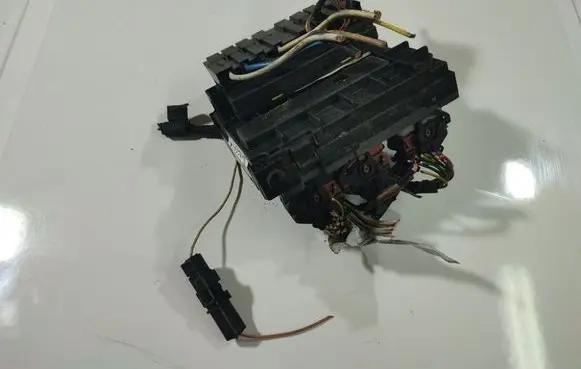 Citroen C5 Fuse box set 9664705980