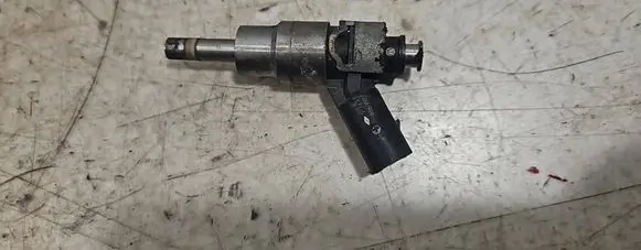 Ford Focus Fuel injector 0261500