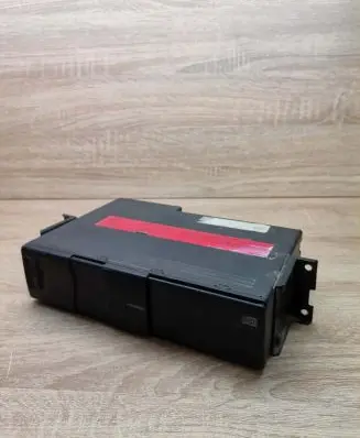 BMW X5 E53 CD/DVD changer 6913389