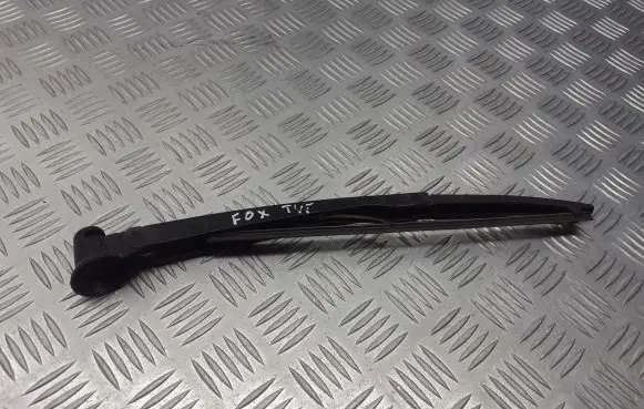Volkswagen Fox Rear wiper blade arm