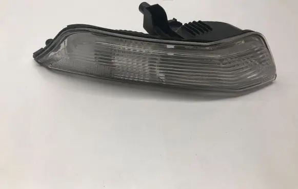Ford Mustang VI Front indicator light FR3B13200A