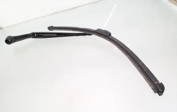 SsangYong Kyron Front wiper blade arm