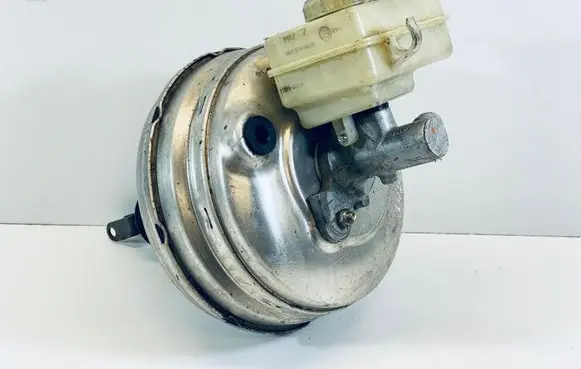 BMW 6 E63 E64 Brake booster 6779742