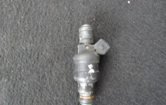 Audi A3 S3 8L Fuel injector 058133551 0280150447