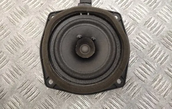 Mitsubishi Colt Front door speaker MN141417
