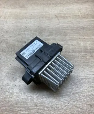 Opel Zafira C Heater blower motor/fan resistor 13503201 F011500056