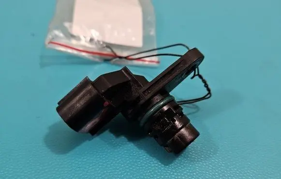 Hyundai ix35 Camshaft position sensor 39350-25010 IMPRK1419809