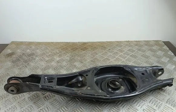 Honda CR-V Rear control arm