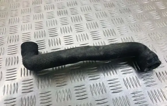 Mercedes-Benz E W210 Engine coolant pipe/hose