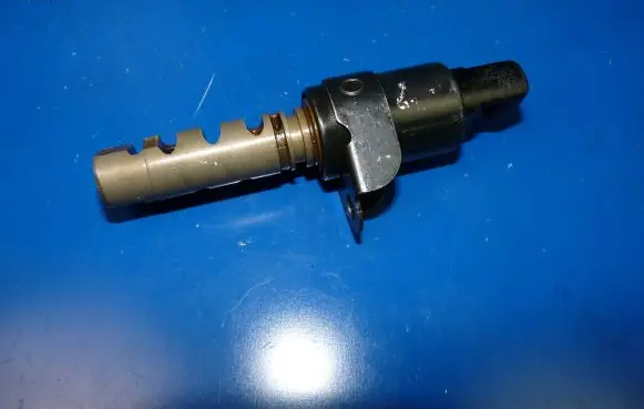 Volvo XC90 Camshaft position sensor 42835870680