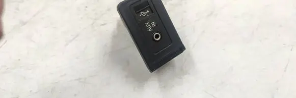 BMW 5 E60 E61 AUX in-socket connector 9129652