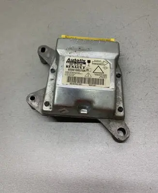 Renault Laguna II Airbag control unit/module 8200108370A