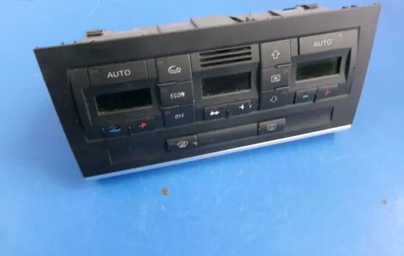 Audi A4 S4 B6 8E 8H Climate control unit 8E0820043AA