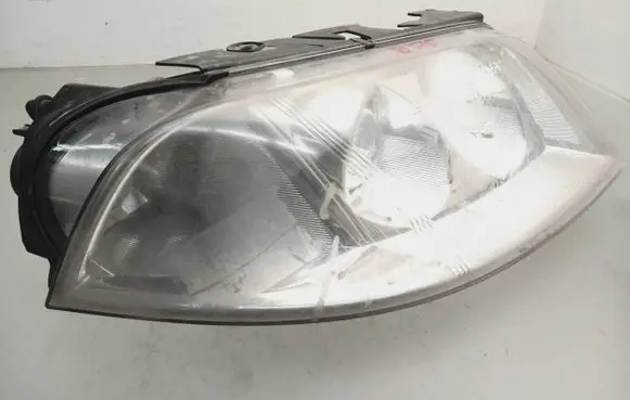 Volkswagen PASSAT B5.5 Headlight/headlamp 3B0941016AP