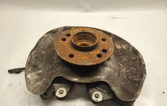 Mercedes-Benz GL X166 Rear wheel hub A1663570105
