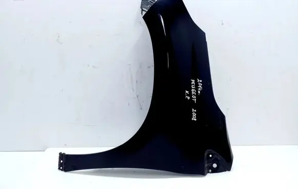 Peugeot 2008 I Fender 