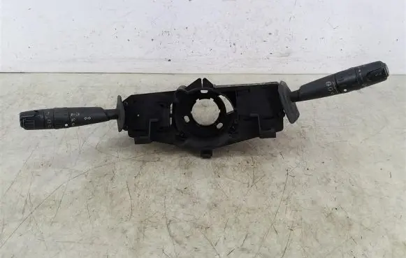 Citroen Xsara Picasso Indicator stalk 9630605180