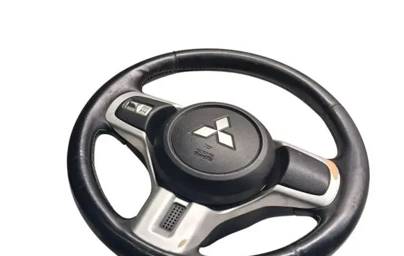 Mitsubishi Lancer Evolution X Steering wheel 