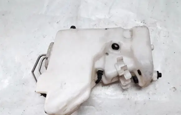 Mercedes-Benz E W211 Windshield washer fluid reservoir/tank 2118600560