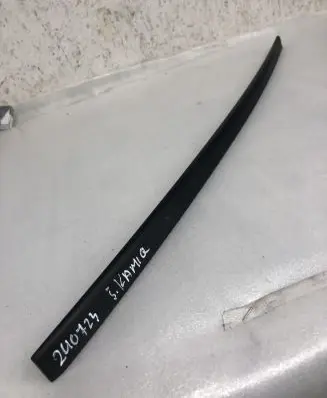 Skoda Kamiq Front door glass trim molding 658854328