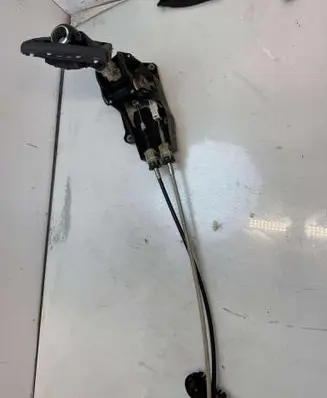 Opel Signum Gear shifter/selector 131107