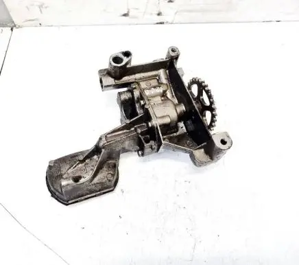 Volvo V50 Oil pump 9644350880