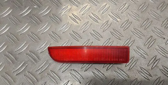 Toyota Avensis T270 Rear tail light reflector 