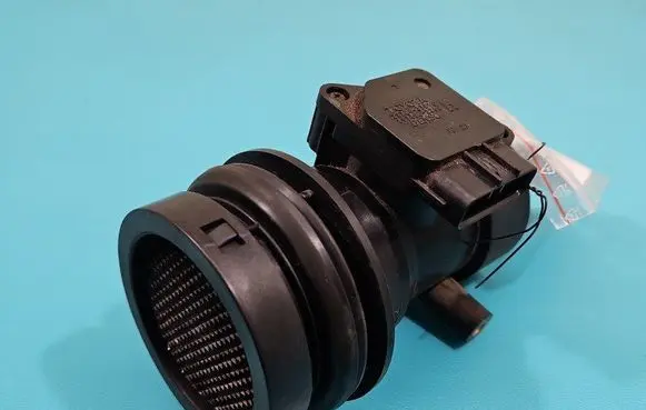 Toyota Corolla E120 E130 Mass air flow meter 22204-33010 IMPRK1481200