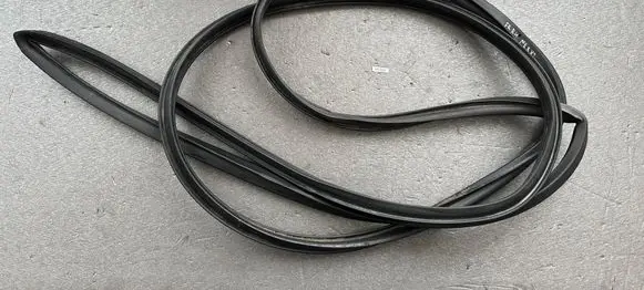 Nissan Patrol 160 Front door rubber seal 80830C6000