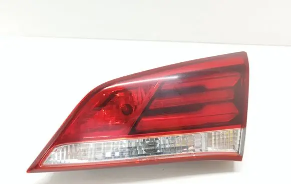 Hyundai i40 Tailgate rear/tail lights 924043Z6