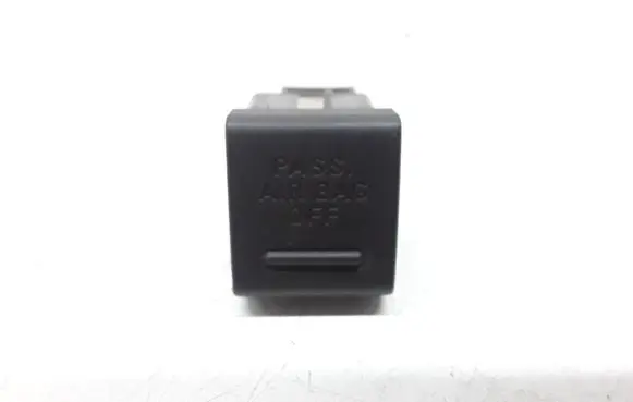 Passenger airbag on/off switch