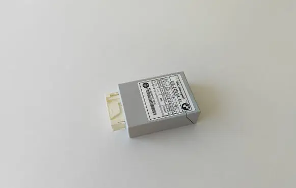 BMW 5 E60 E61 Air suspension control unit module (rear) 6769834 3714676983401 3714678431401
