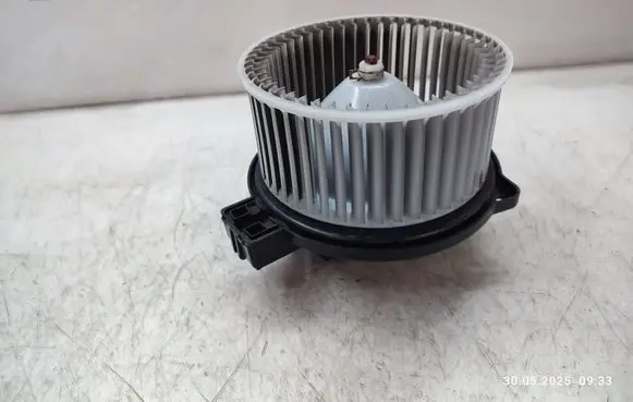 Mazda CX-5 Heater fan/blower HB111D651