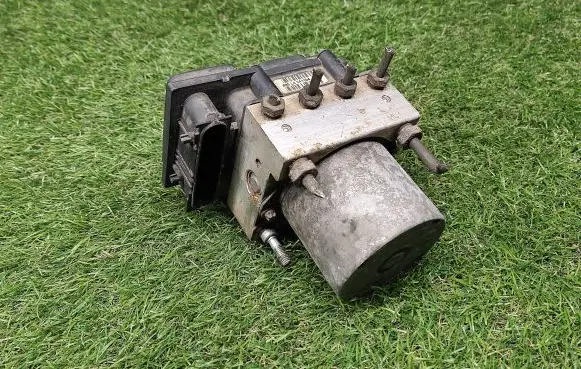 Ford Mondeo Mk III ABS Pump 5S712M110AA 0265034462