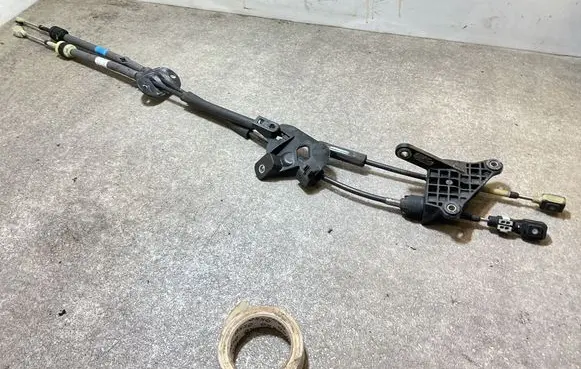 Ford Focus Gear shift cable linkage JX6R7E395HG 020920219