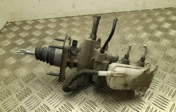 Renault Zoe Master brake cylinder 460113063R