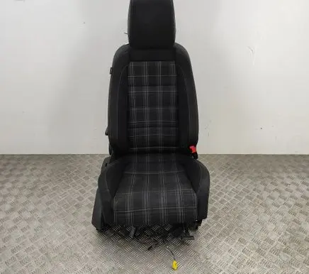 Volkswagen Golf VI Front passenger seat 1K4881106PA