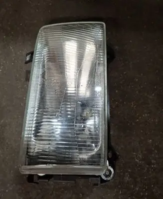 Volkswagen Transporter - Caravelle T4 Headlight/headlamp 203293H